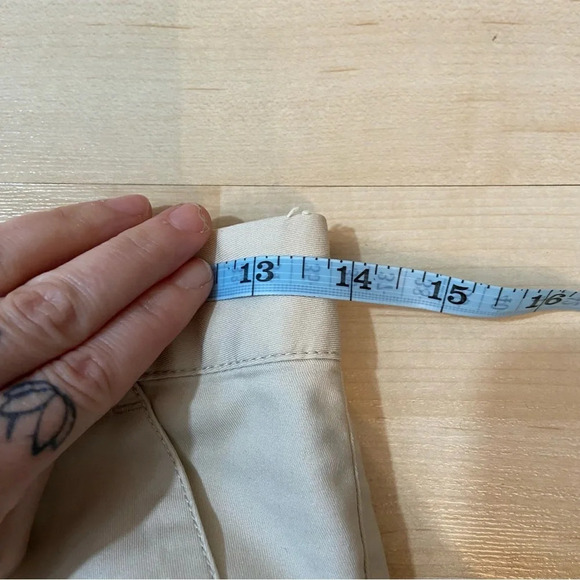 Adidas women’s khaki lightweight athletic golf stretch capri pants in size 2 - Picture 8 of 10